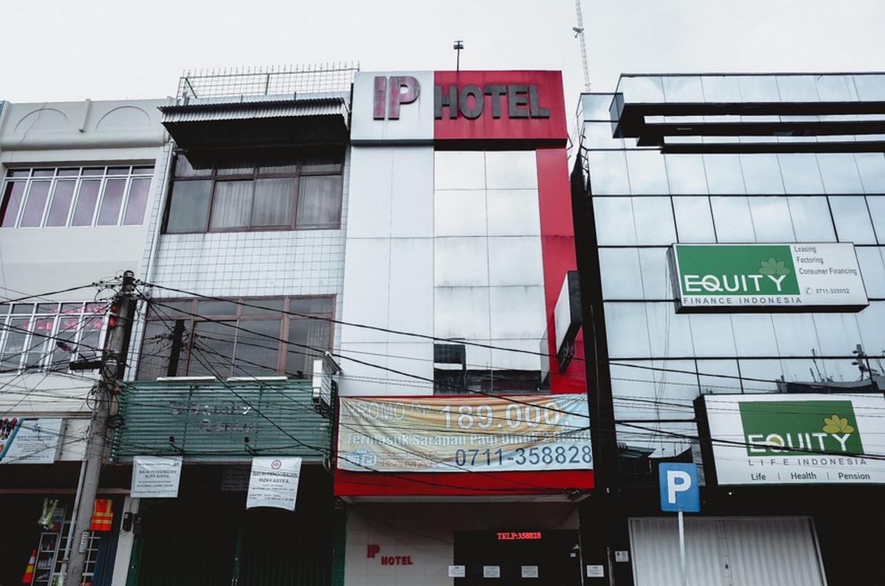 Reddoorz Plus Near Palembang Indah Mall Екстер'єр фото