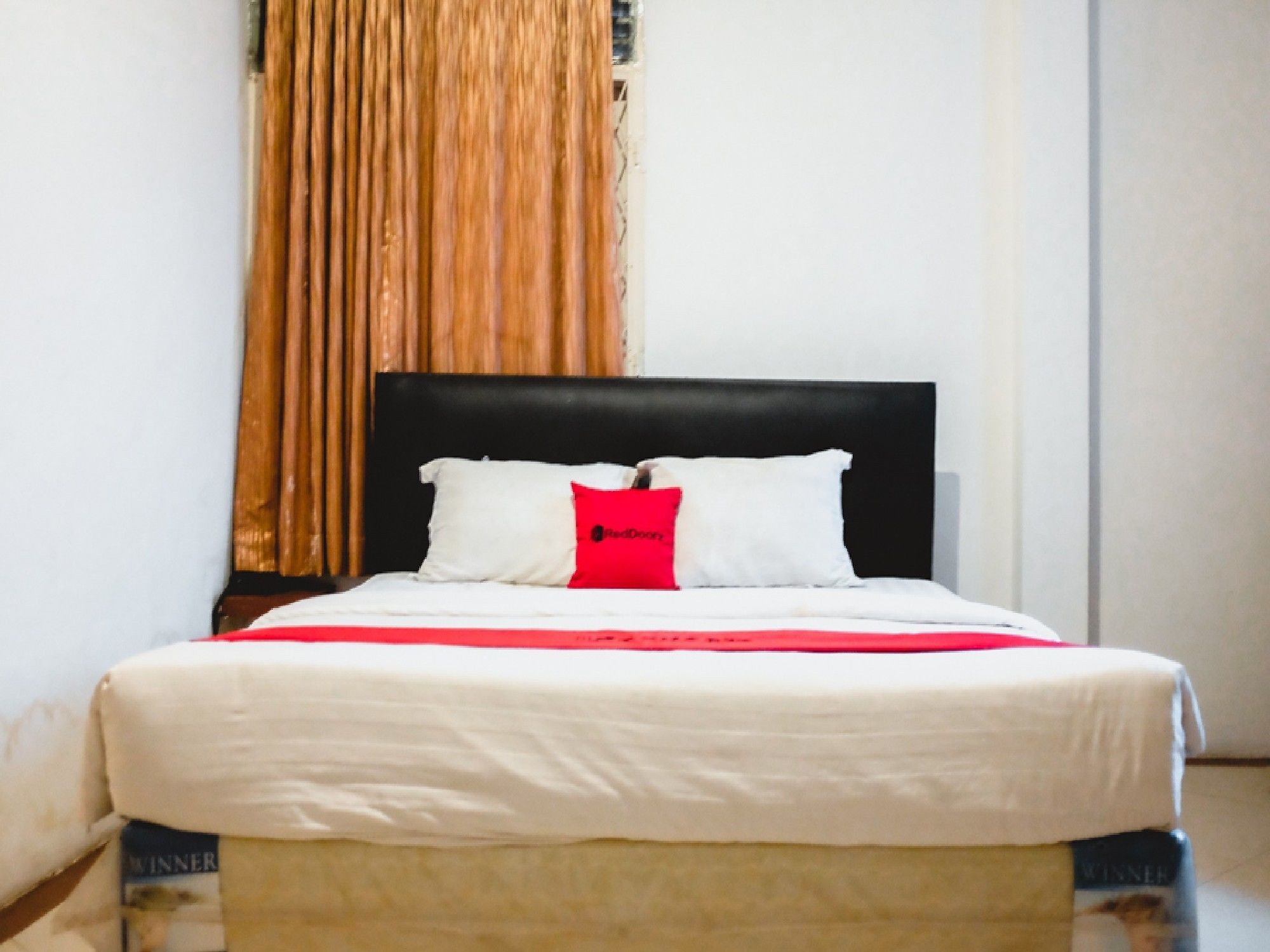 Reddoorz Plus Near Palembang Indah Mall Екстер'єр фото